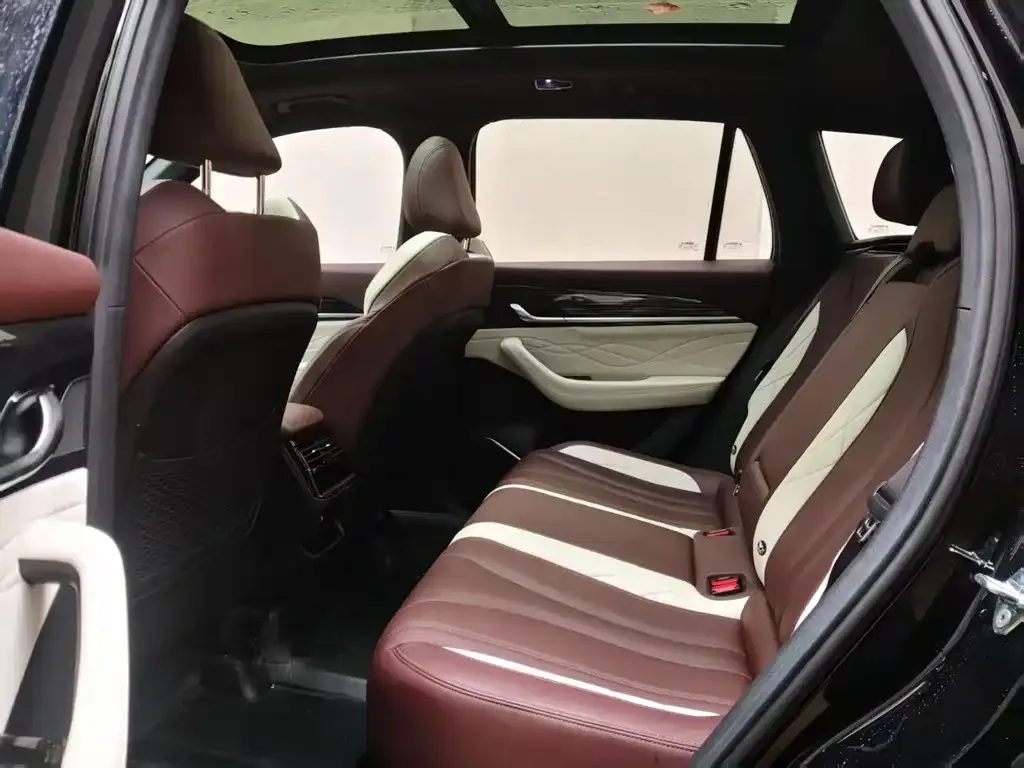 Geely Xingyue L 2022 из CN, фото 3