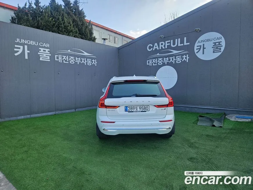 Volvo XC60 2025 из KR, фото 8