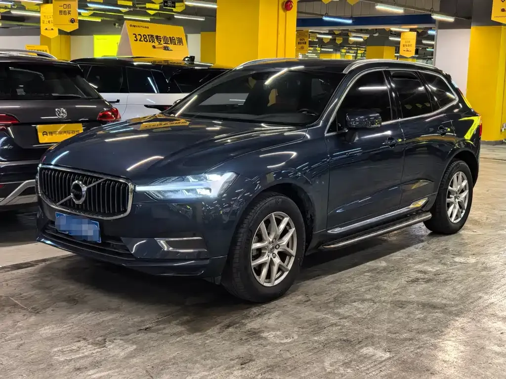 Volvo XC60 2021 из CN, фото 1