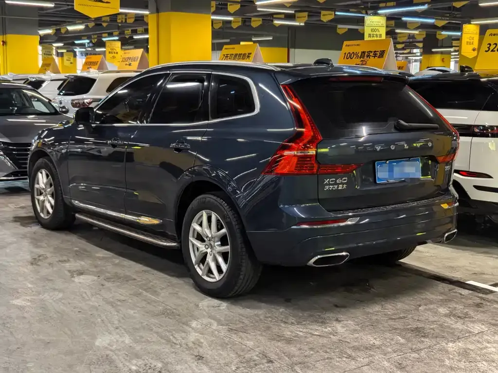 Volvo XC60 2021 из CN, фото 3
