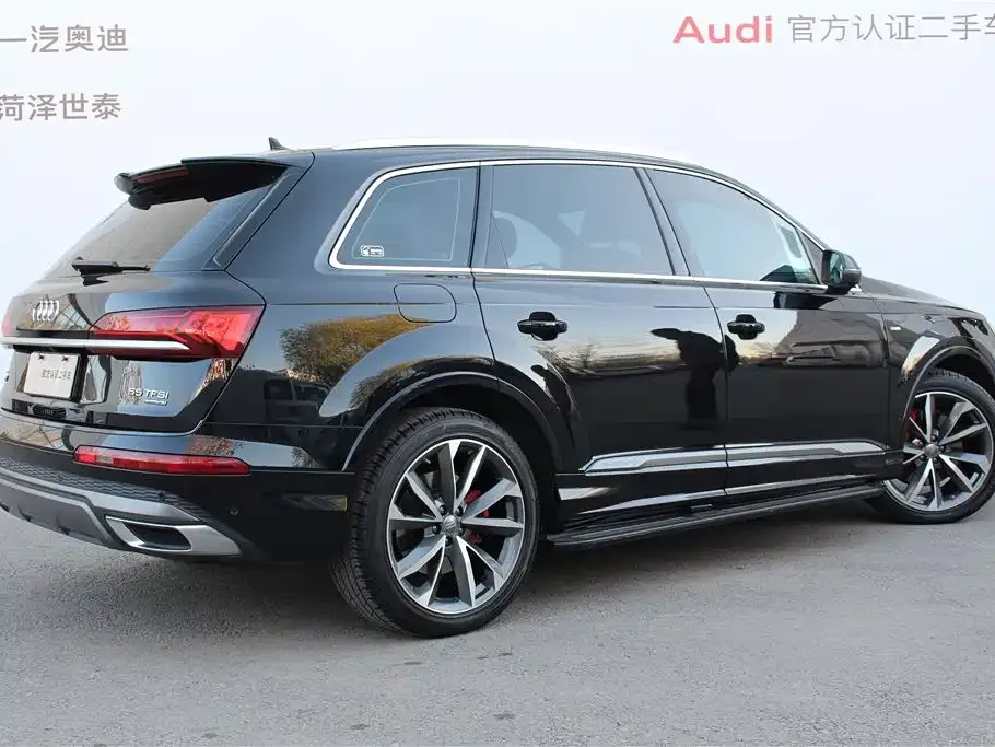 Audi Q7 2021 из CN, фото 7