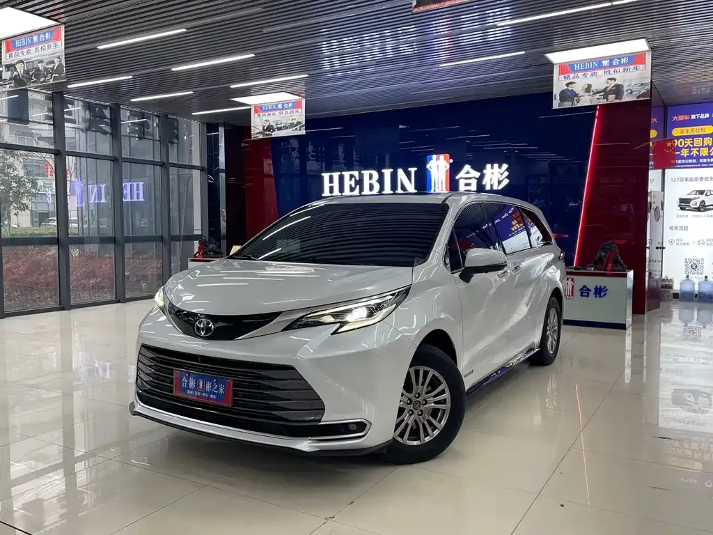 Toyota Sienna 2022 из CN, фото 5