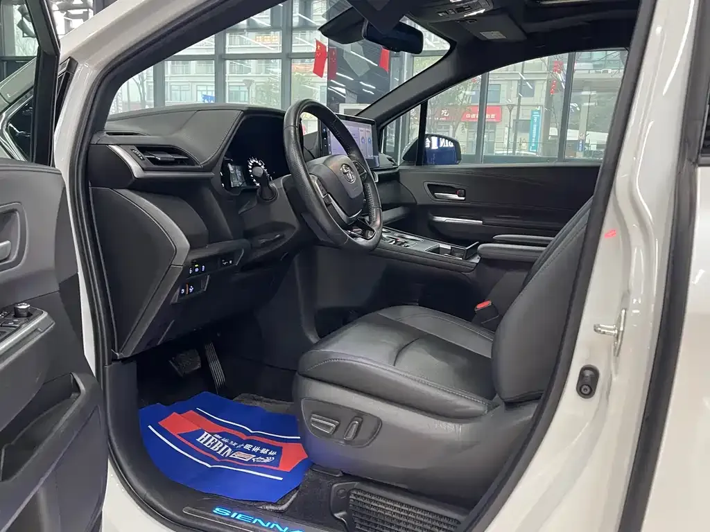 Toyota Sienna 2022 из CN, фото 7