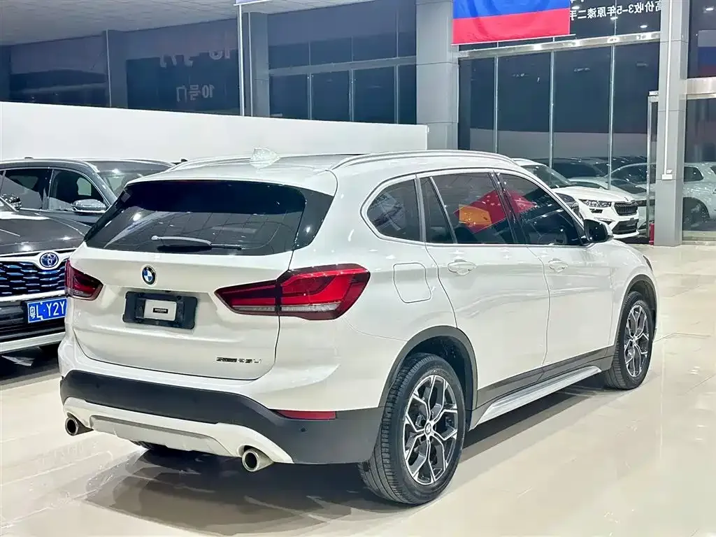 BMW X1 2021 из CN, фото 8