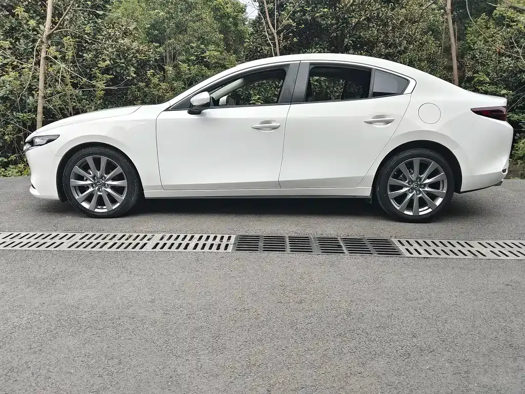 Mazda 3 Axela 2021 из CN, фото 7