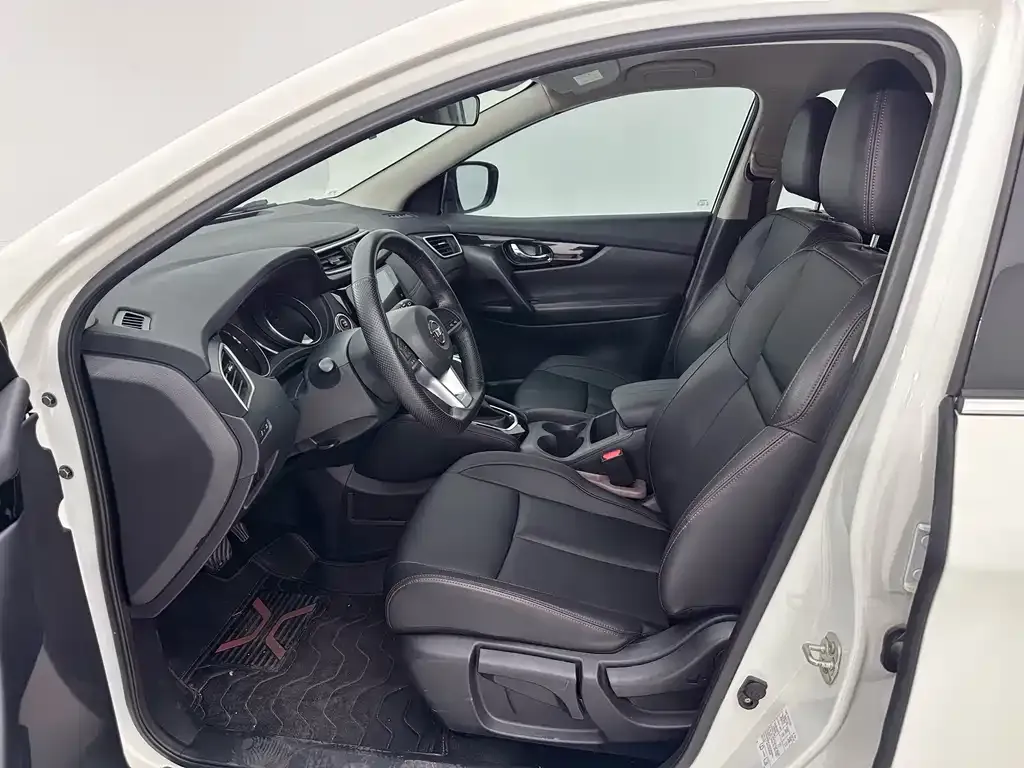 Nissan Qashqai — фото 5