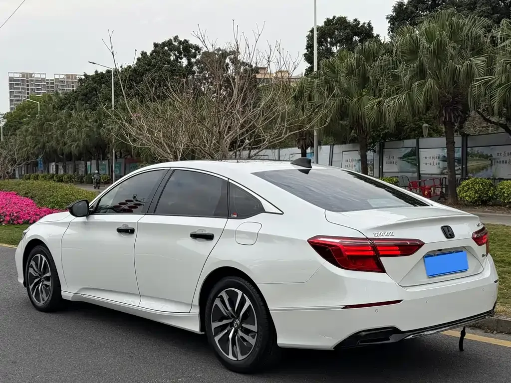 Honda Inspire — фото 4