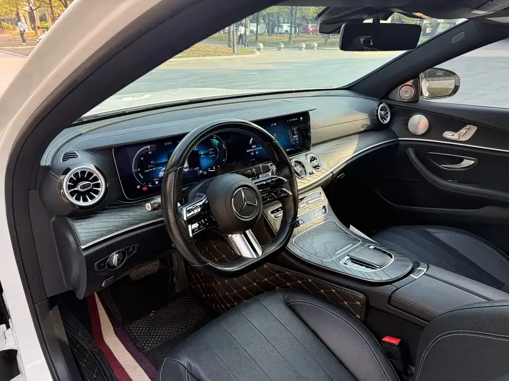 Mercedes-Benz E-Class (Import) — фото 2