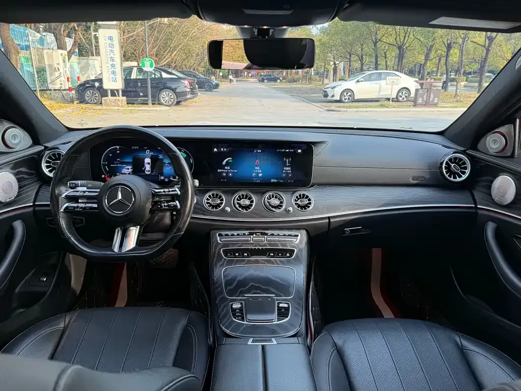 Mercedes-Benz E-Class (Import) — фото 3