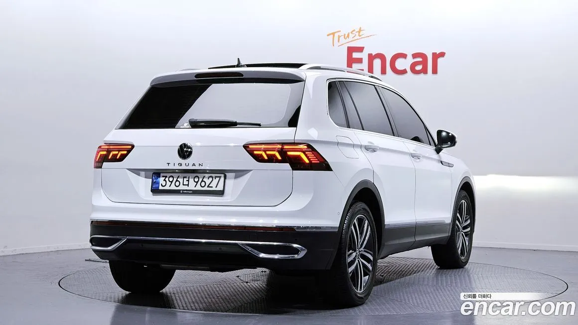 Volkswagen Tiguan — фото 4