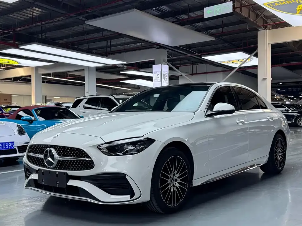 Mercedes-Benz C-Class — фото 1