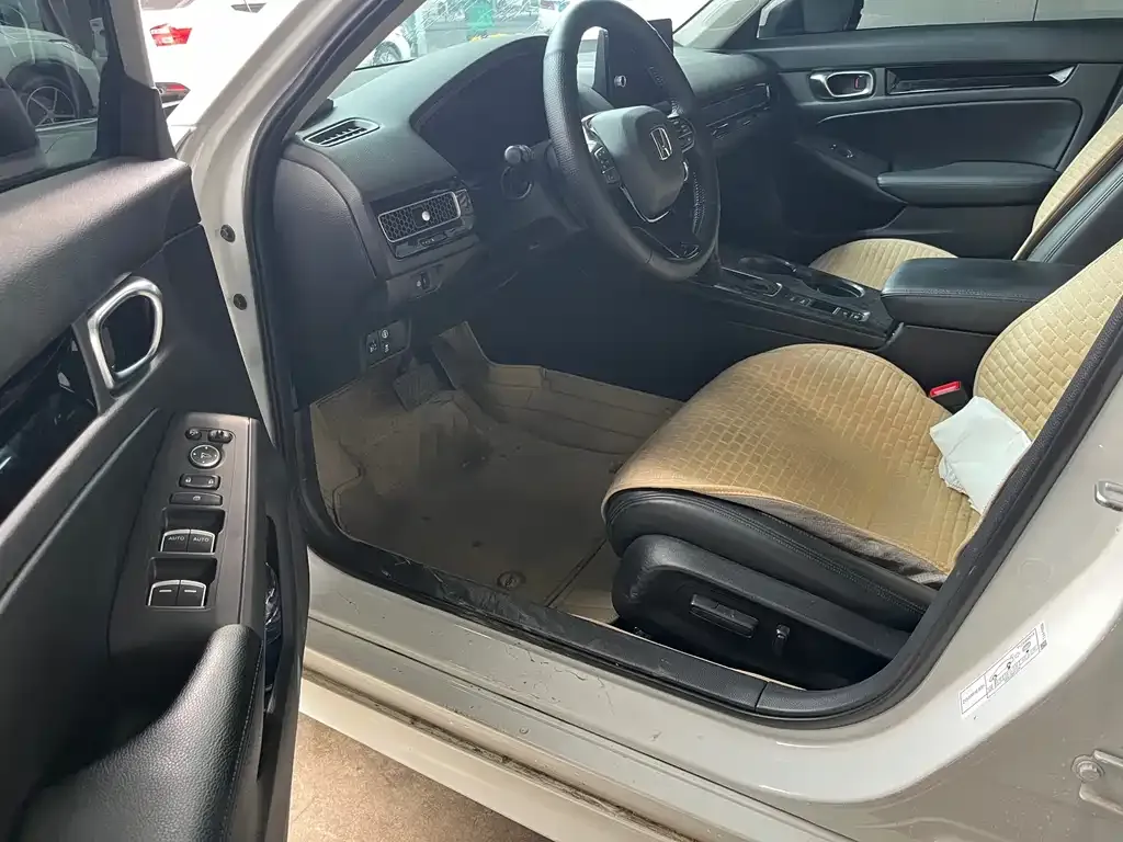 Honda Civic 2024 из CN, фото 3
