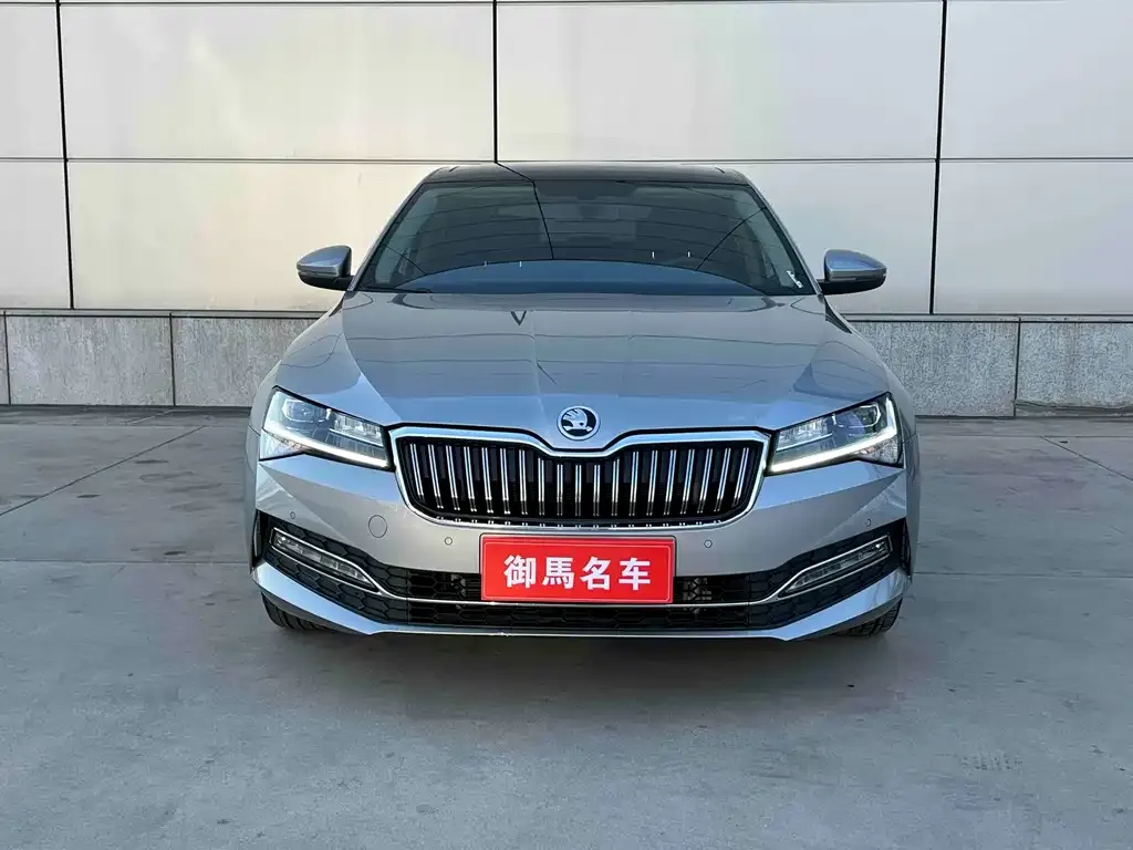Skoda Superb — фото 4