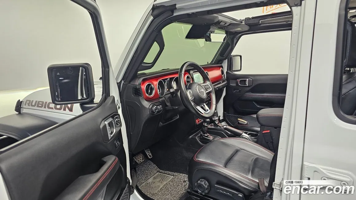 Jeep Wrangler — фото 9