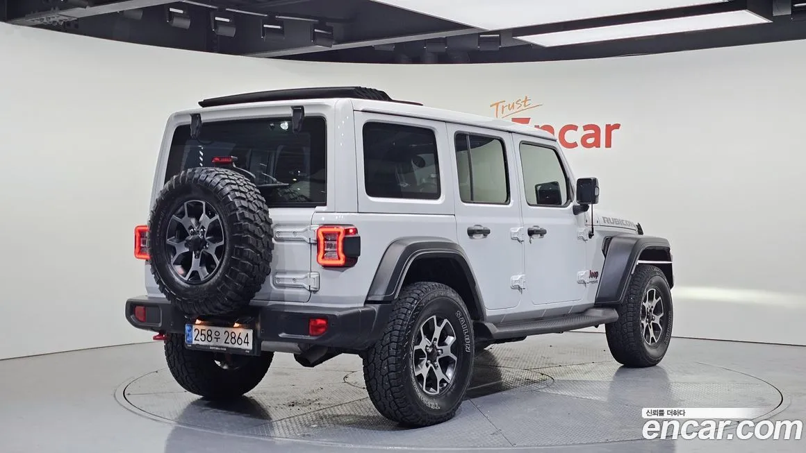 Jeep Wrangler — фото 3