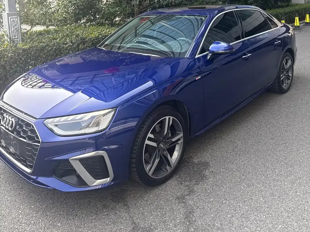 Audi A4L 2021 из CN, фото 1