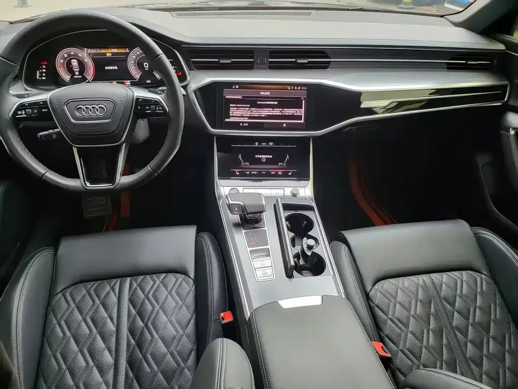 Audi A6L — фото 10