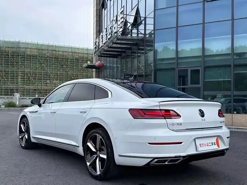 Volkswagen CC — фото 7