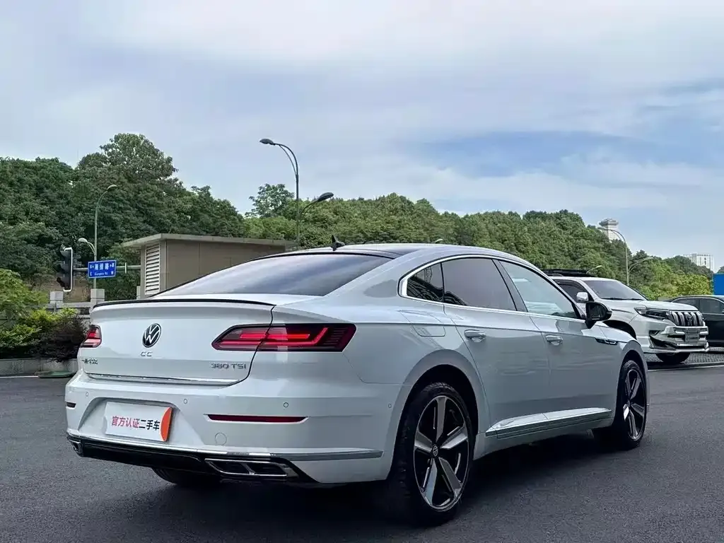 Volkswagen CC — фото 4