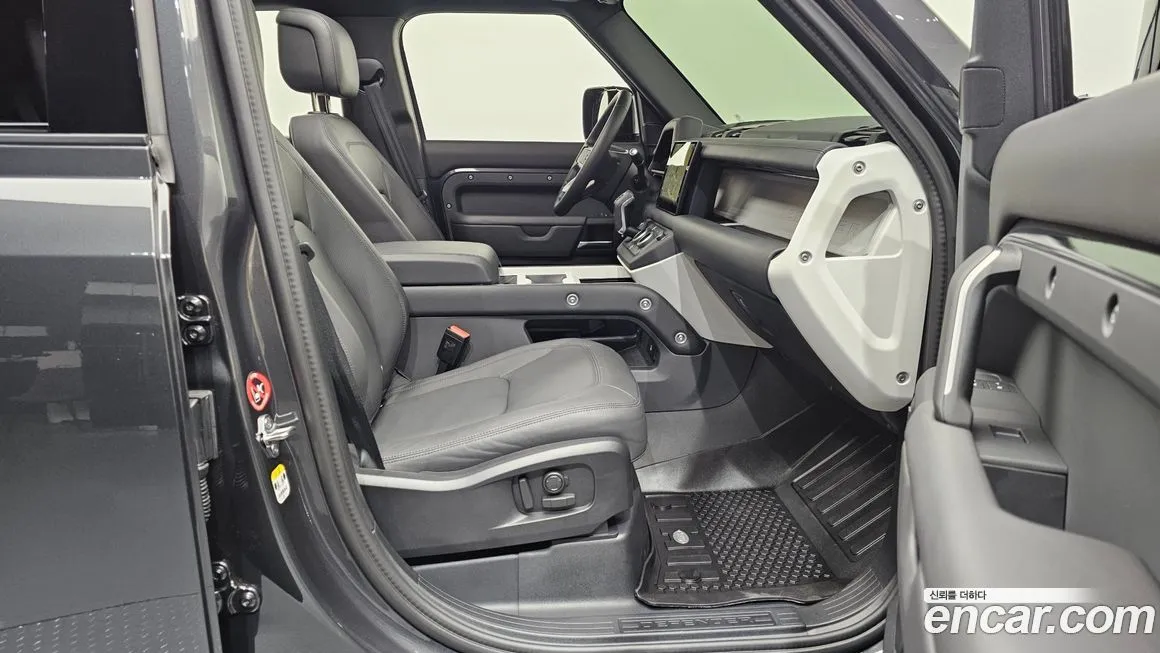Land Rover Defender 2025 из KR, фото 5