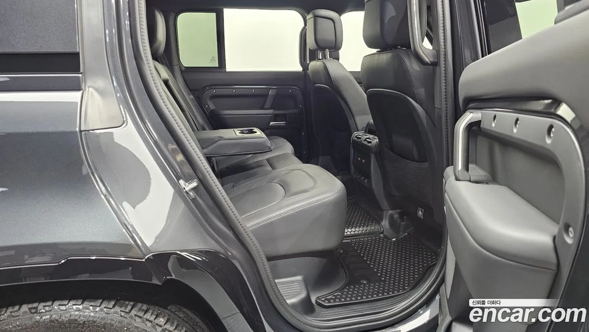 Land Rover Defender 2025 из KR, фото 9