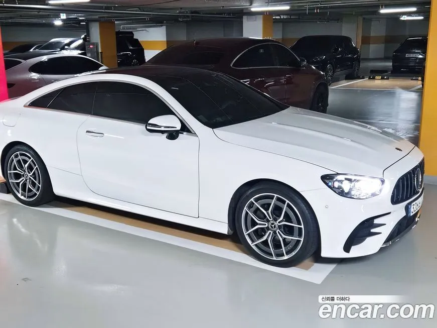 Mercedes-Benz E-Class — фото 1