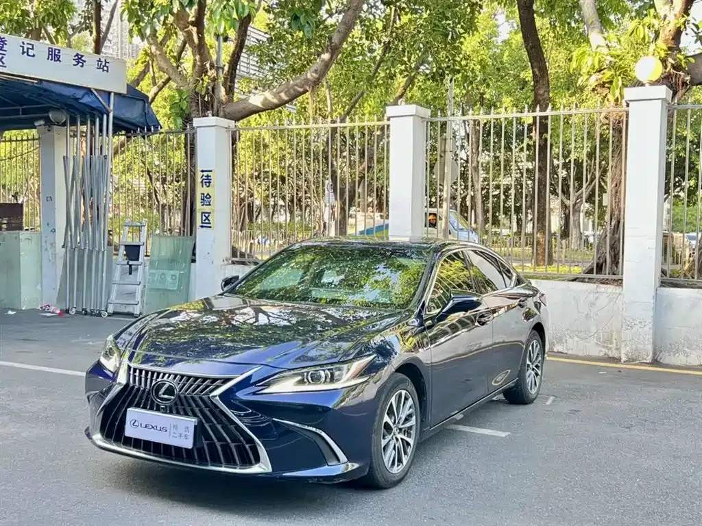 Lexus ES 2024 из CN, фото 1