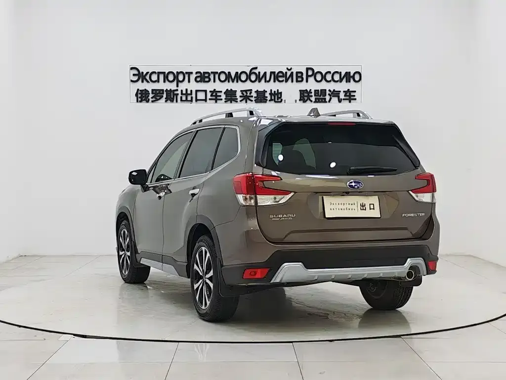 Subaru Forester 2023 из CN, фото 9