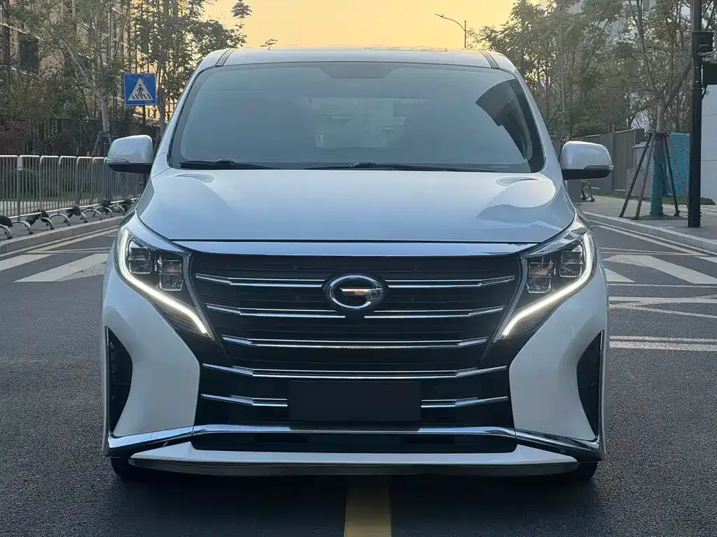 GAC Motor Trumpchi M8 — фото 5