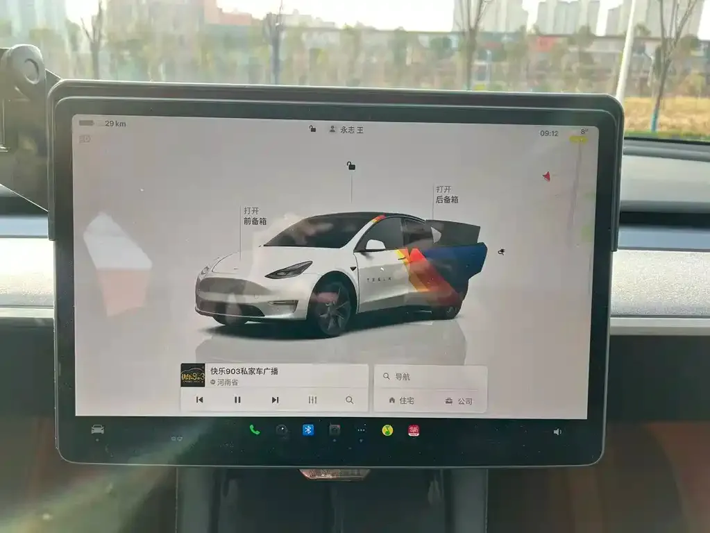 Tesla Model Y — фото 3