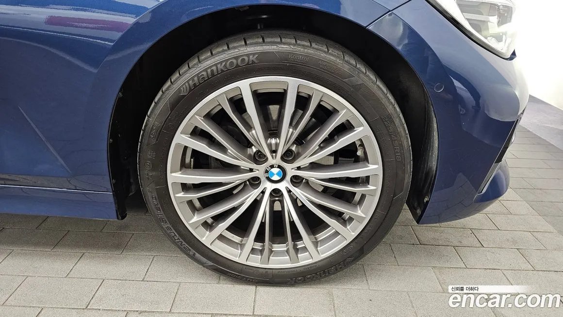 BMW 3-Series 2021 из KR, фото 2