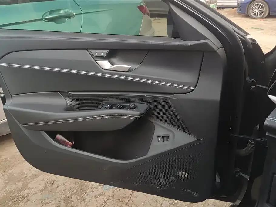 Volkswagen Passat 2025 из CN, фото 10