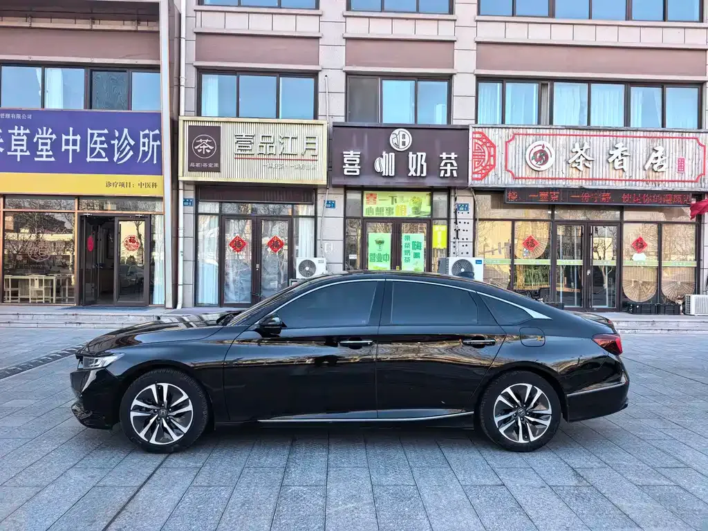 Honda Accord — фото 5