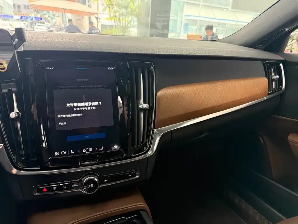Volvo S90 — фото 10