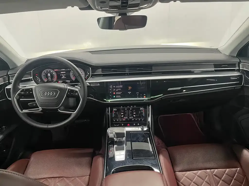 Audi A8 — фото 5