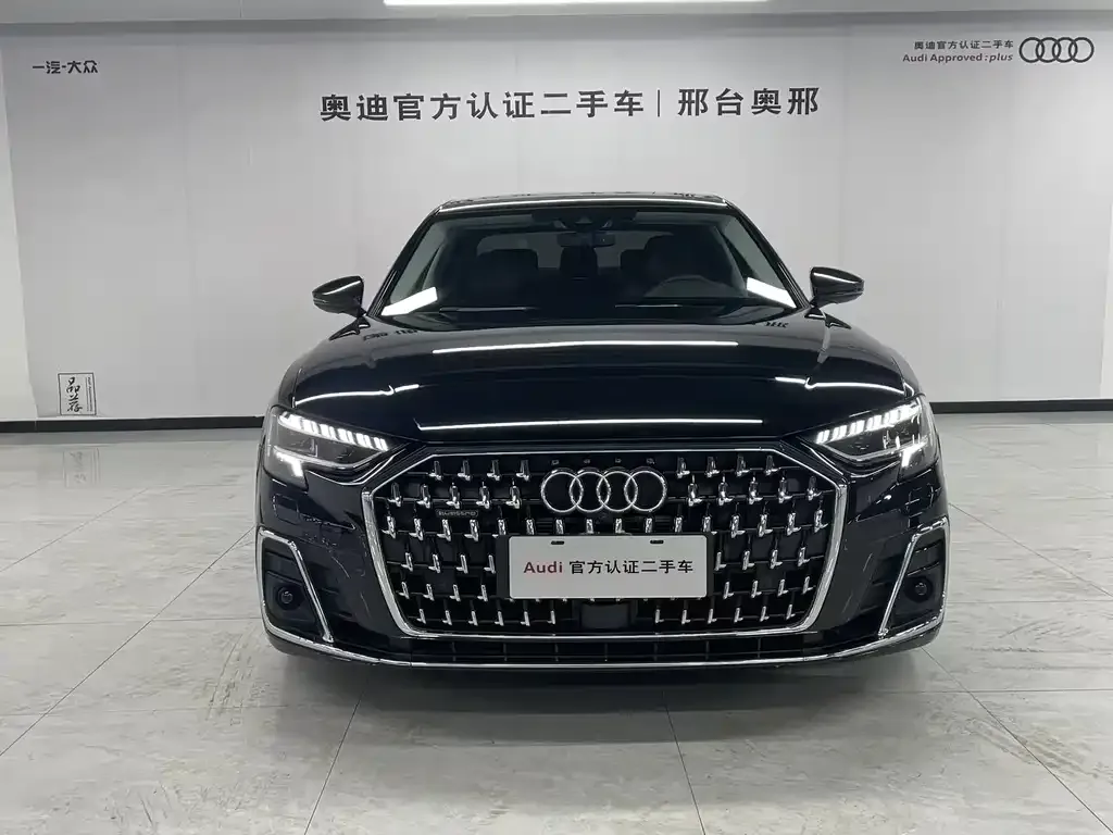 Audi A8 — фото 8