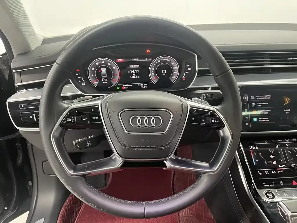 Audi A8 — фото 7
