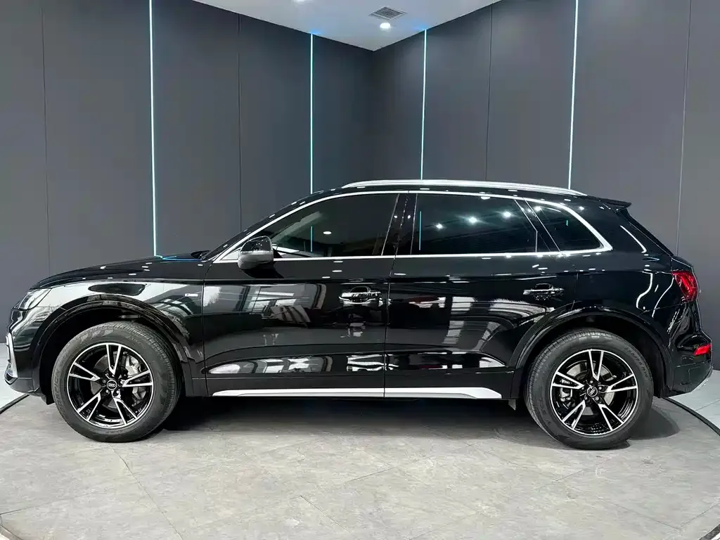 Audi Q5L 2024 из CN, фото 3