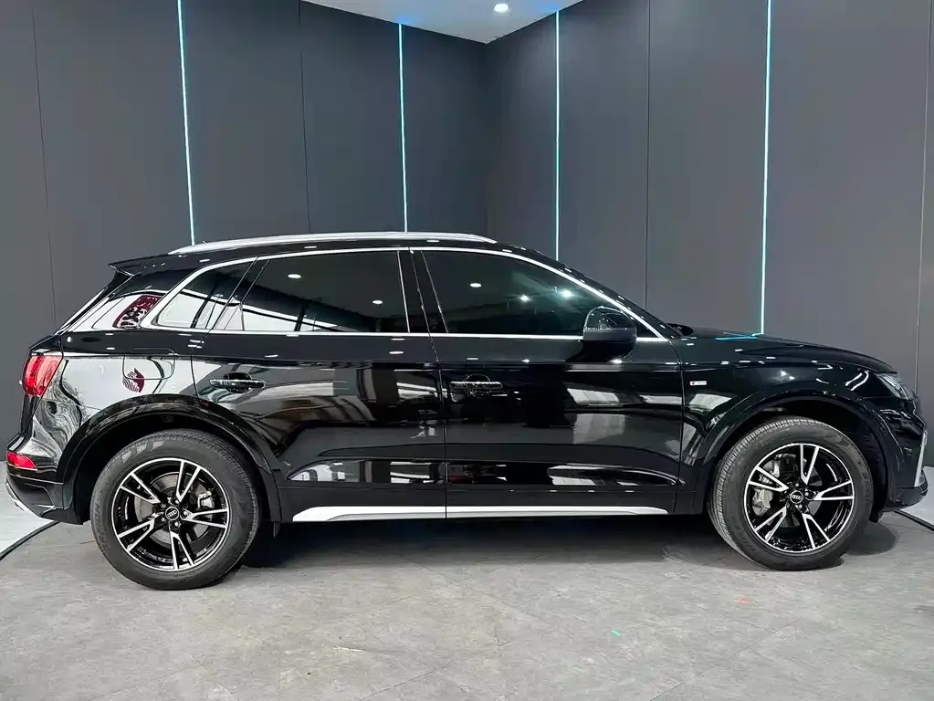 Audi Q5L 2024 из CN, фото 2
