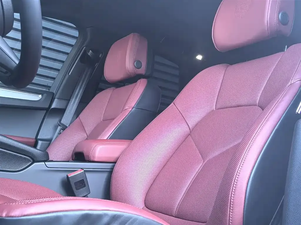 Porsche Macan — фото 6