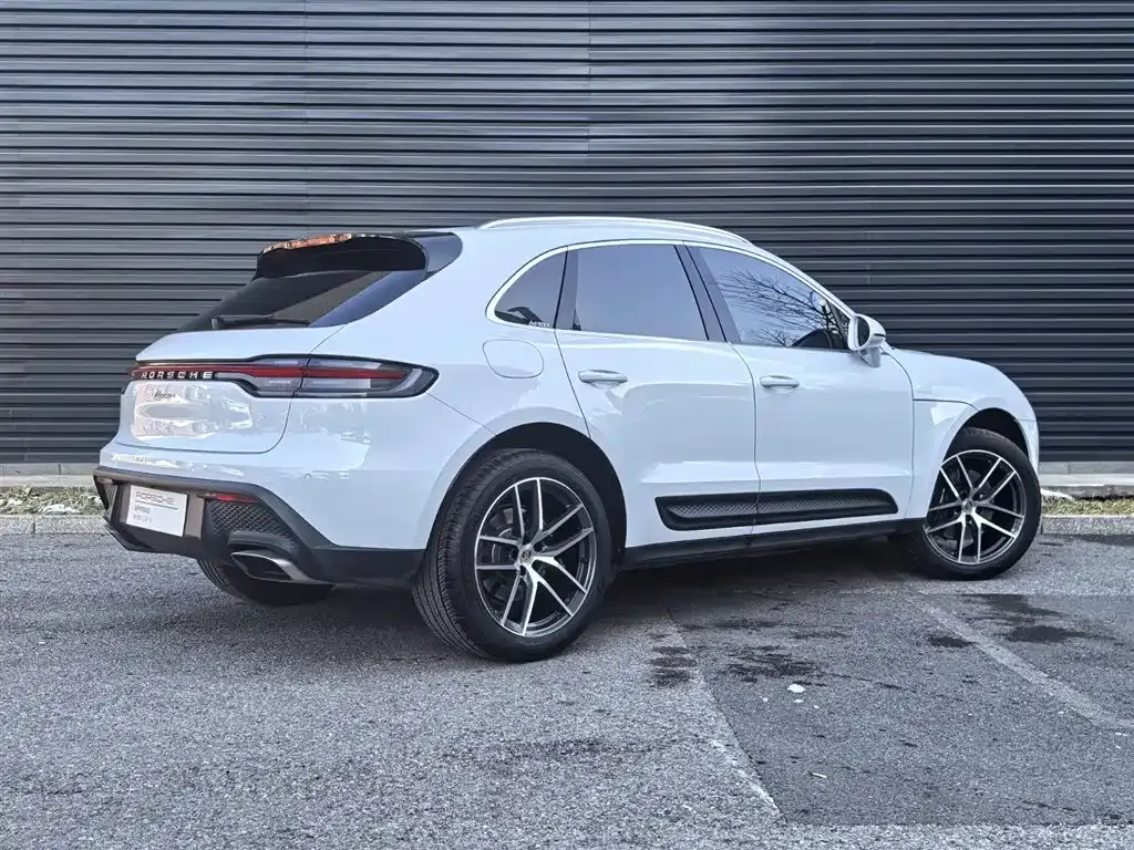 Porsche Macan — фото 9