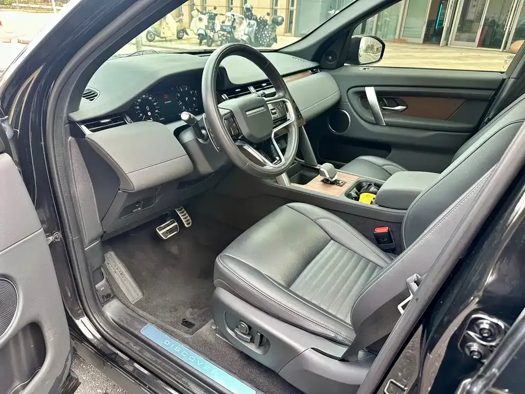 Land Rover Discovery Sport — фото 8