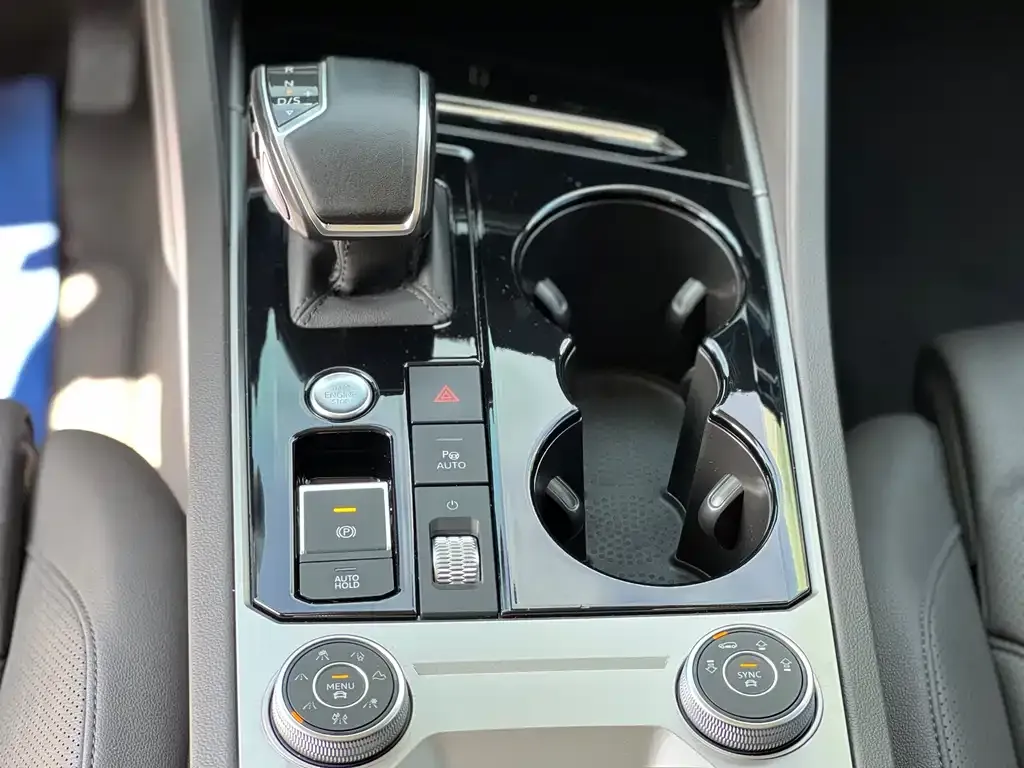 Volkswagen Touareg 2021 из CN, фото 6