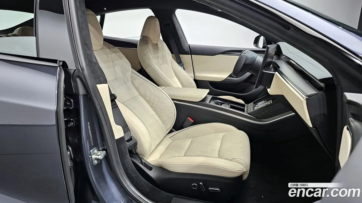 Tesla Model S — фото 6