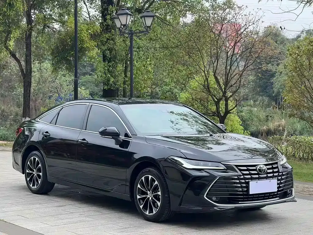 Toyota Avalon — фото 10