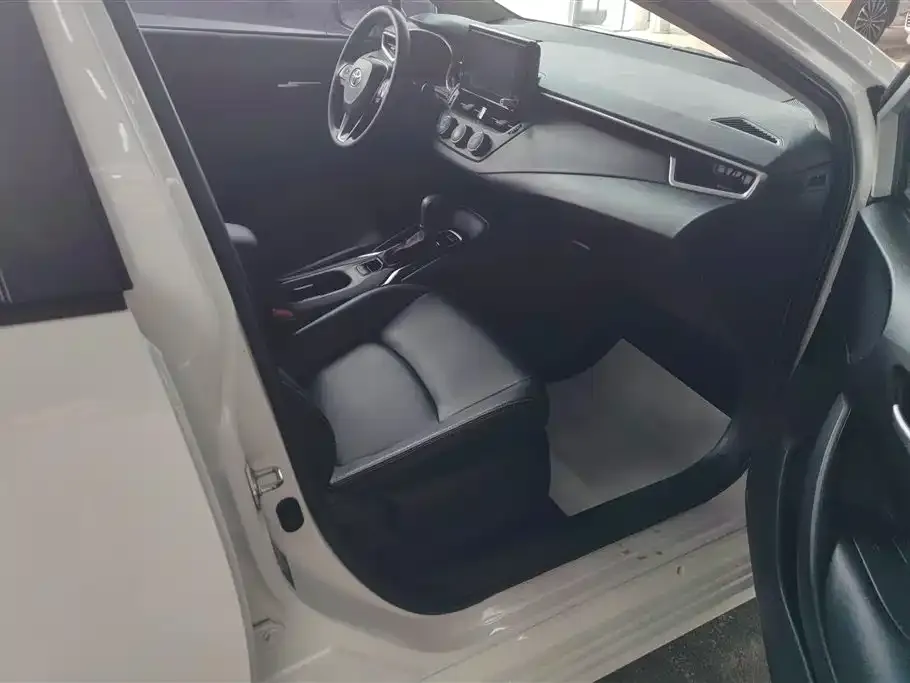 Toyota Corolla 2021 из CN, фото 2
