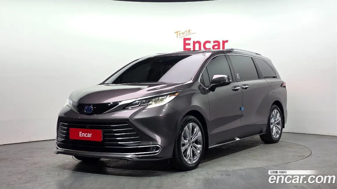 Toyota Sienna 2022 из KR, фото 1