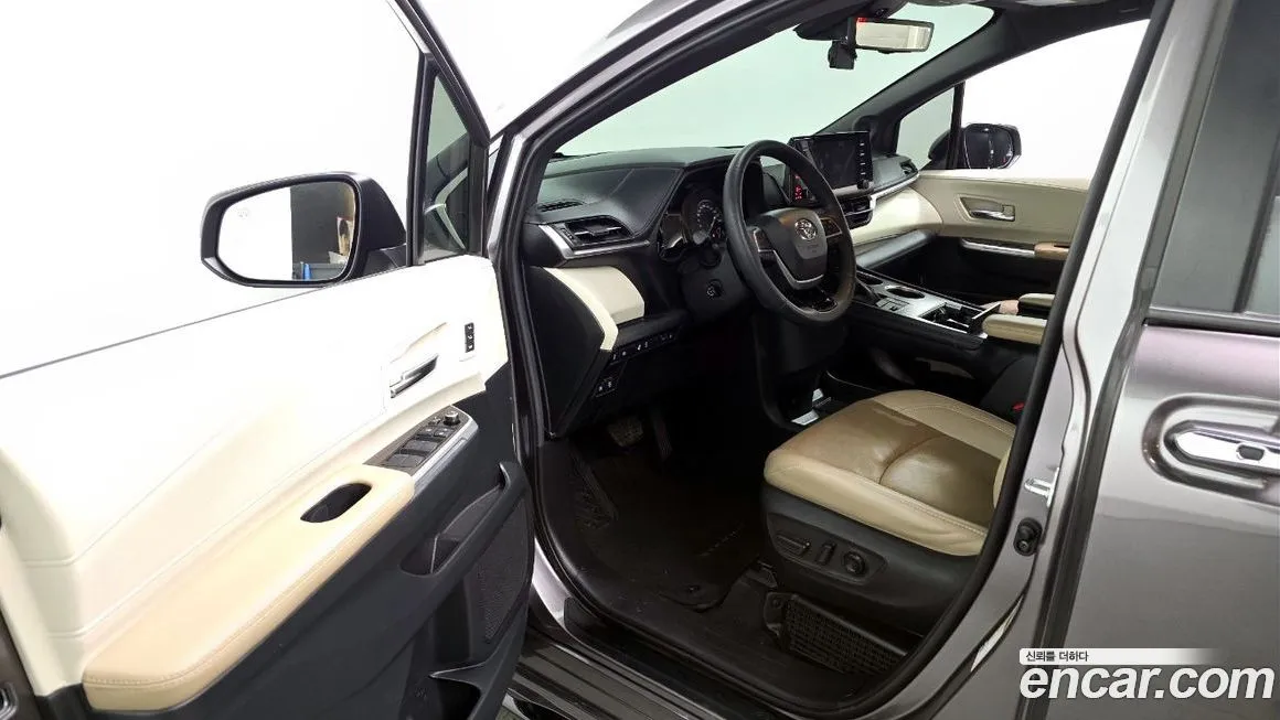 Toyota Sienna 2022 из KR, фото 8