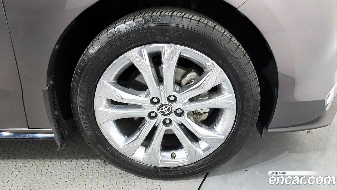 Toyota Sienna 2022 из KR, фото 7