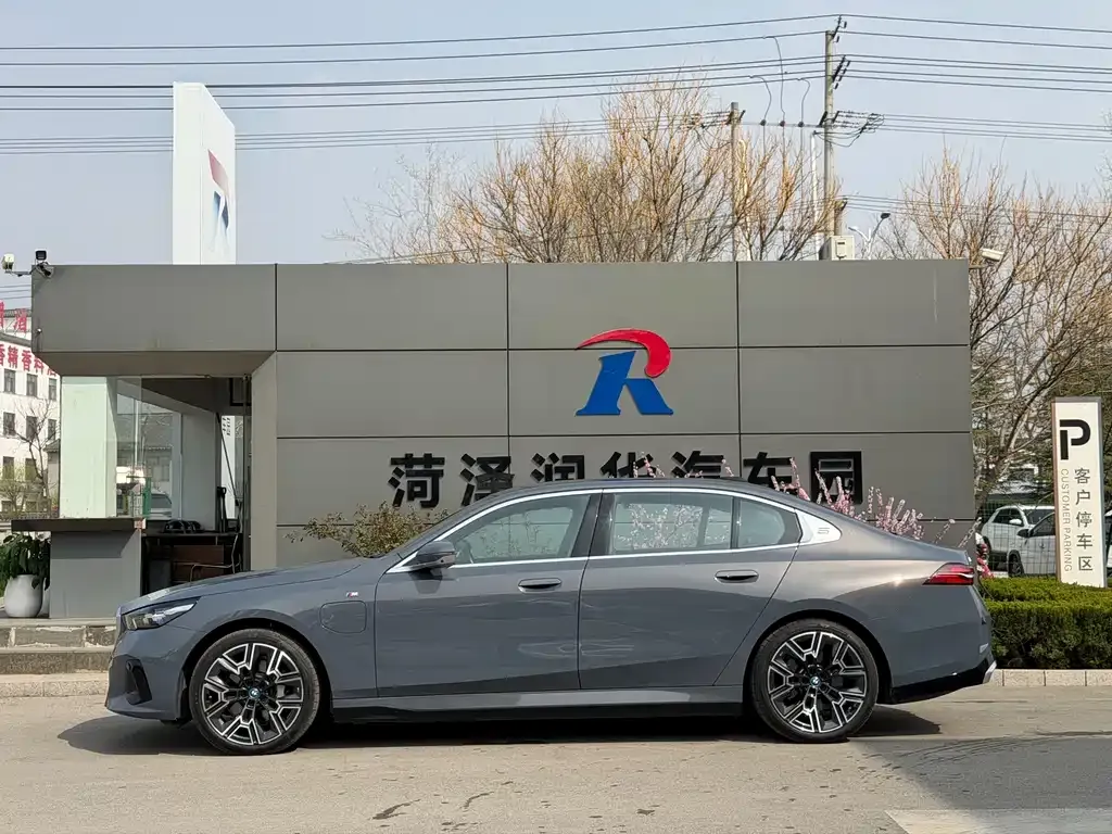 BMW i5 2024 из CN, фото 8